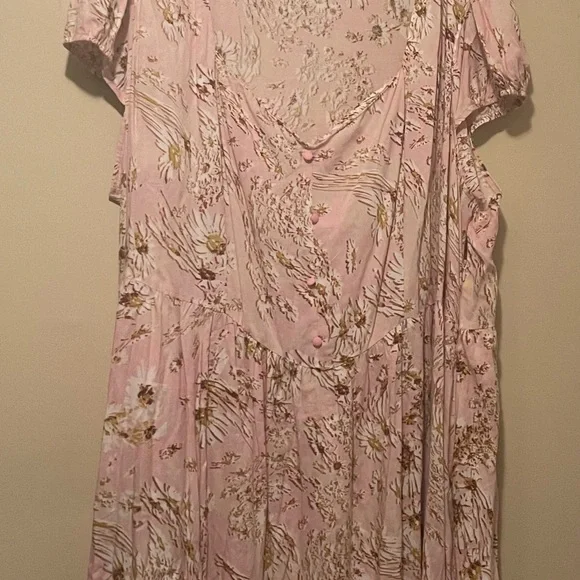 ASOS Curve Pink Textured Dress - Picture 2 of 8